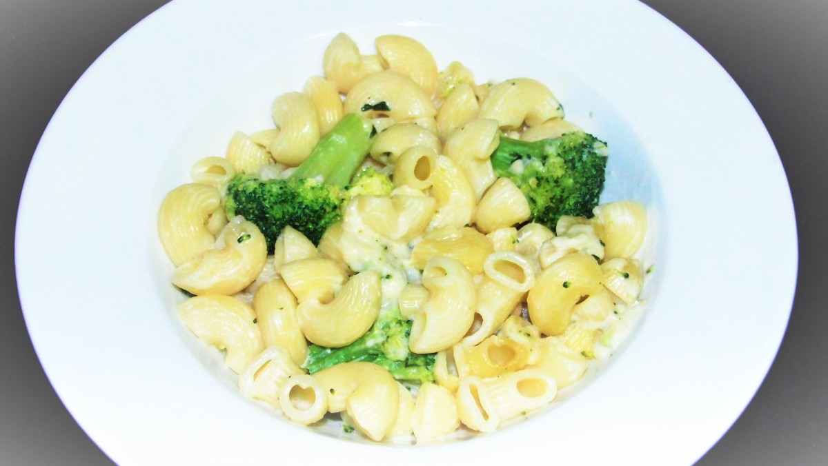 Maccaroni &amp; broccoli in a cream sauce – Sha-Sha Yummies